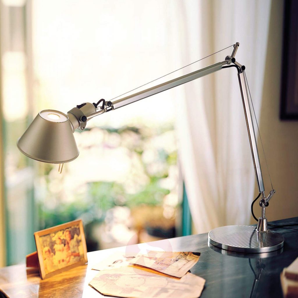 artemide tolomeo LED skrivebordslampe med lysdæmper